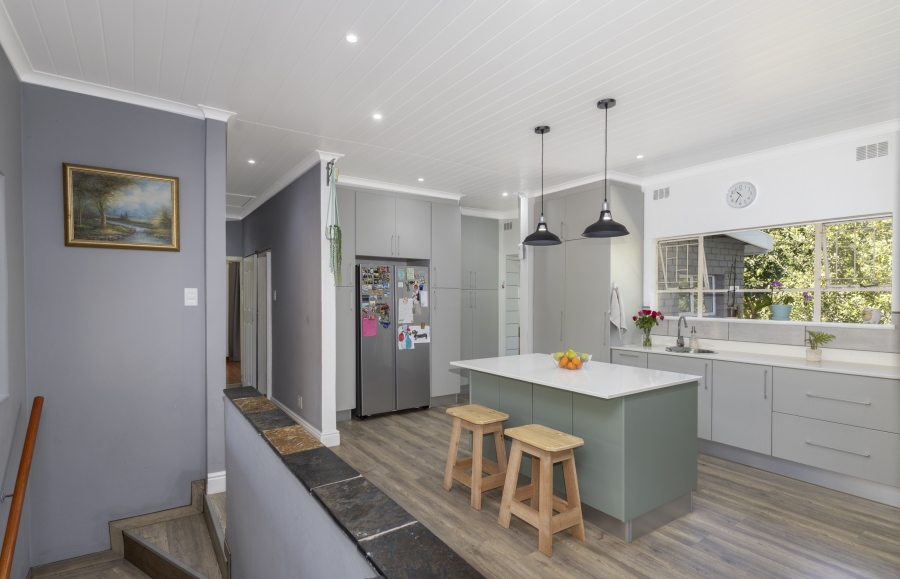 5 Bedroom Property for Sale in West Bank Eastern Cape